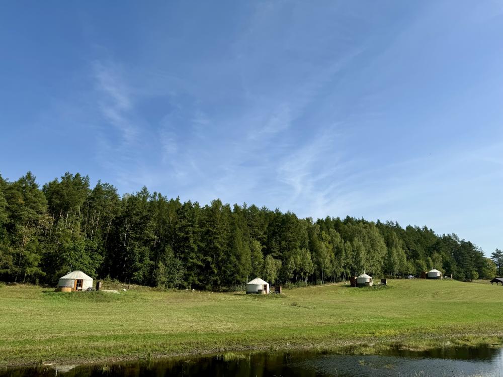 Jurty wypoczynowe – 4rest camp glamping